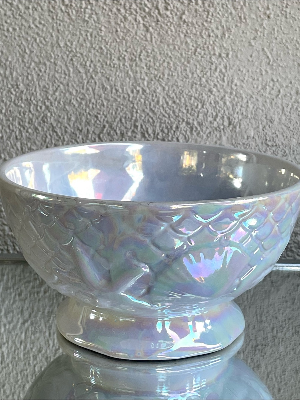 Roscher Stoneware Nautilus Collection Footed Bowl White Iridescent